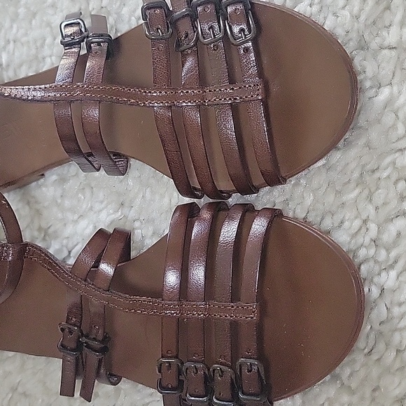 J CREW MULTI Buckle Strap Gladiator Inspired Leather Sandals Size 7 - Picture 9 of 15